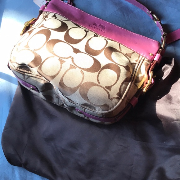 Coach Signature Zoe - Picture 8 of 8